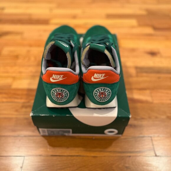 Nike Tailwind 79 Stranger Things Hawkins High School, Green & Orange, Size 13 US - Picture 5 of 8